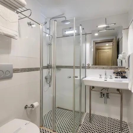Hotel Reo - Ex Pacco 4*